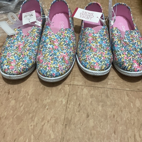 BNWT canvas slip ons - Picture 3 of 3